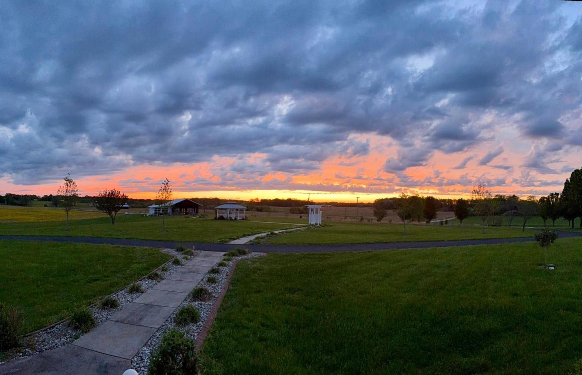 Barren Breeze Bed And Breakfast Лукас Экстерьер фото
