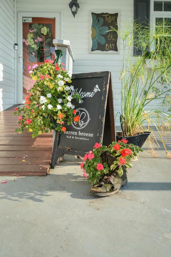 Barren Breeze Bed And Breakfast Лукас Экстерьер фото